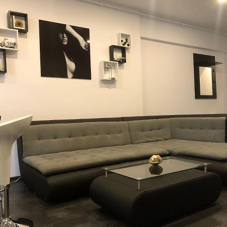 Stylish Westpark 2 Residence Lake View W8 Bucureşti Eksteriør bilde