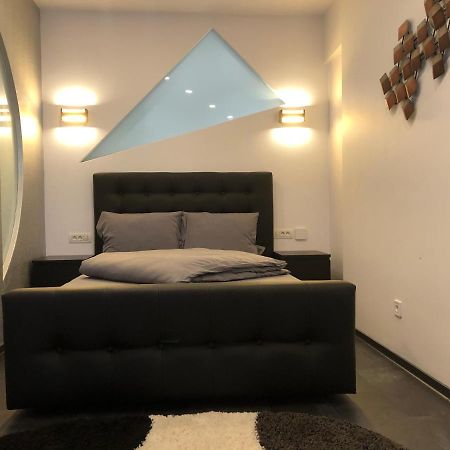 Stylish Westpark 2 Residence Lake View W8 Bucureşti Eksteriør bilde
