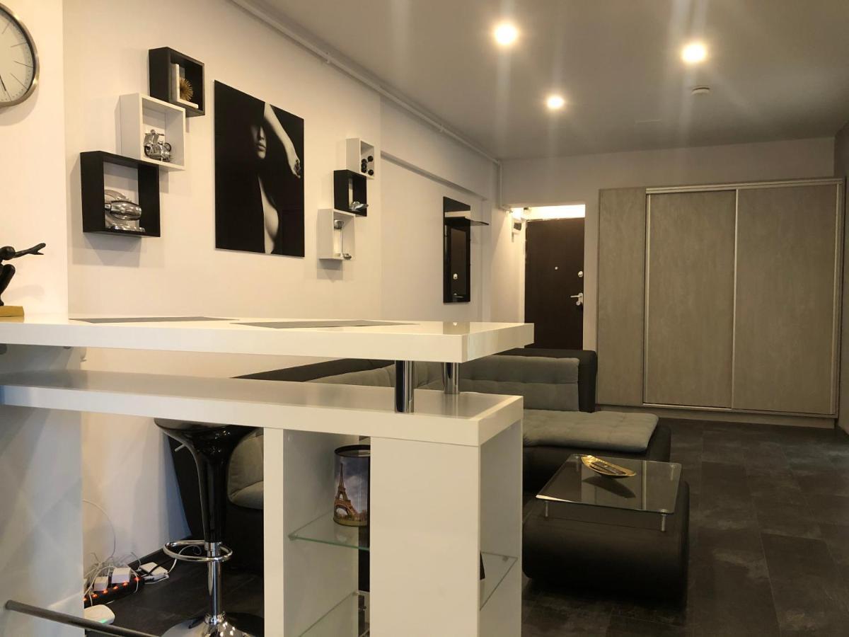 Stylish Westpark 2 Residence Lake View W8 Bucureşti Eksteriør bilde