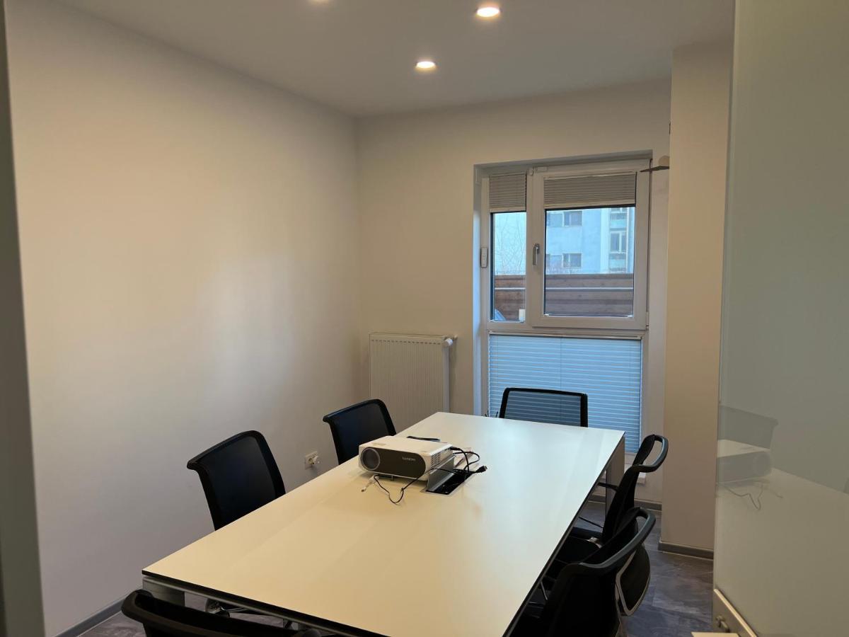 Stylish Westpark 2 Residence Lake View W8 Bucureşti Eksteriør bilde